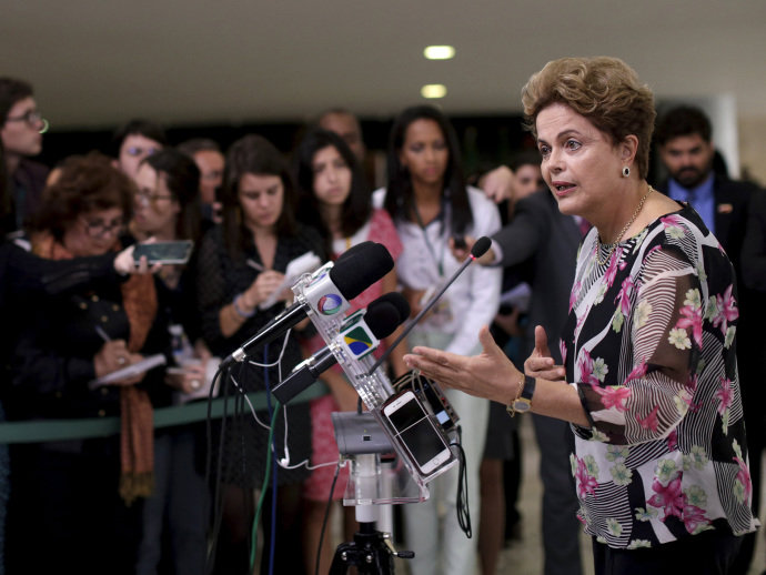 alx_dilma-20150915-03_original