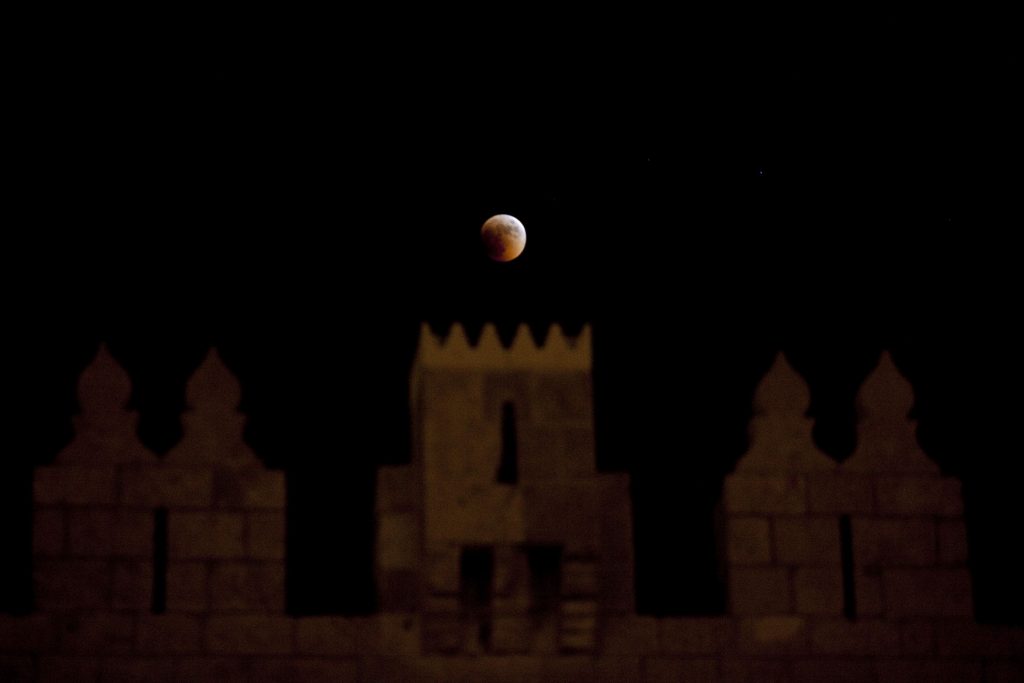 proximo-eclipse-lunar-tera-transmissao-ao-vivo-no-youtube
